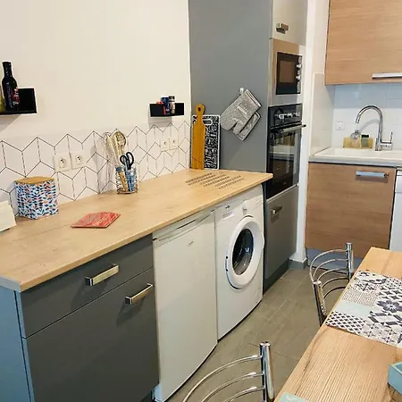 Avec Parking La Rochelle (Charente-Maritime)